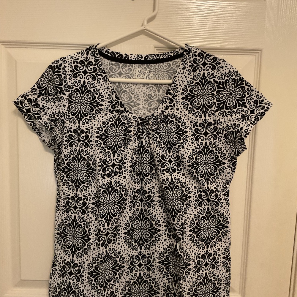 Black and White Paisley Tee